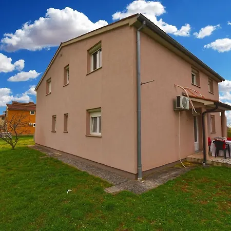 Ferienwohnung Fuer 4 Personen Ca 50 Qm In Galizana, Istrien Istrische Riviera * Pula